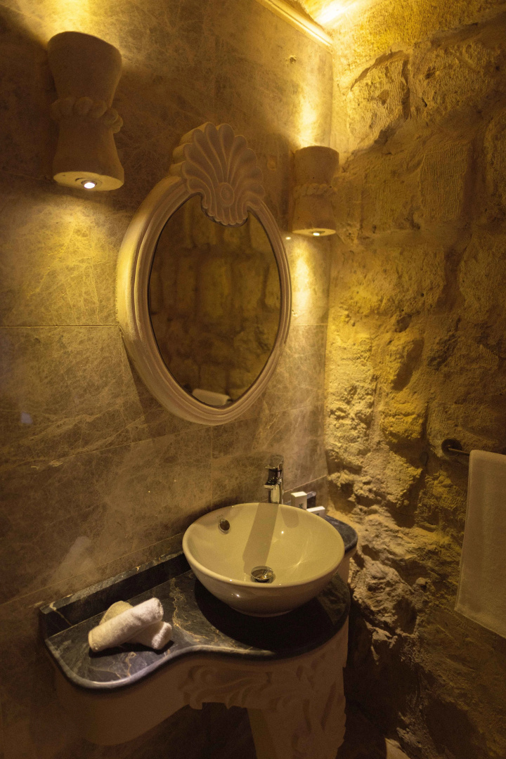 Отель Solo Cave Suites