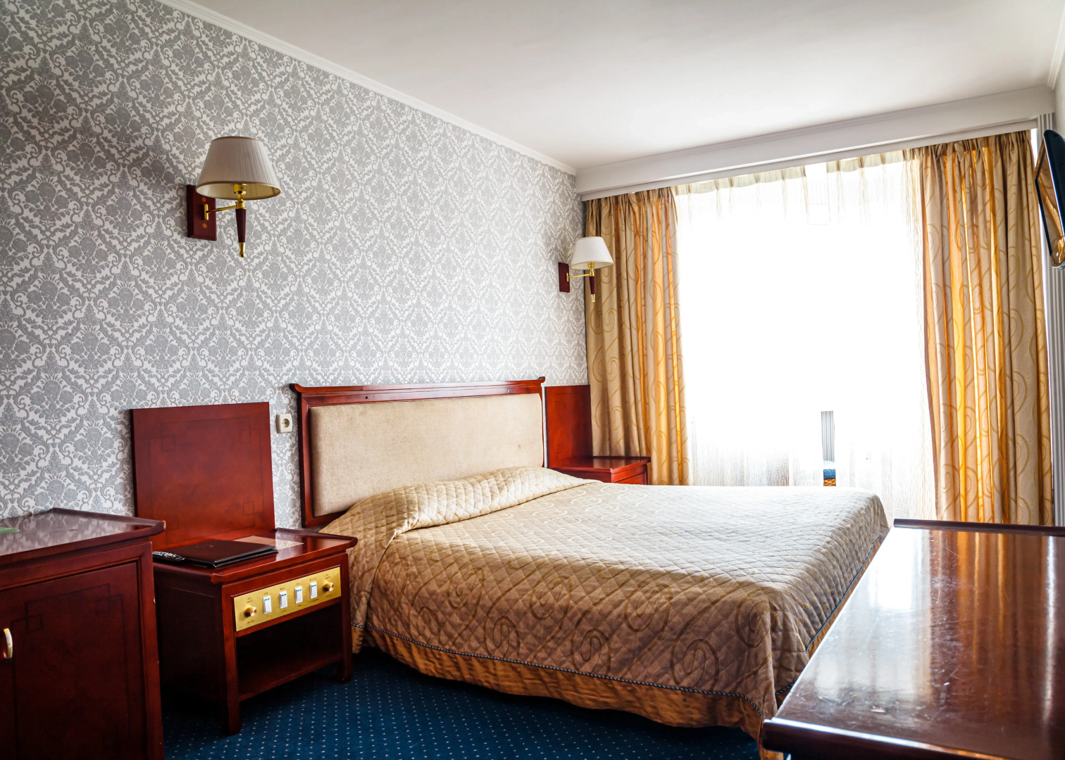 Гостиница Командор