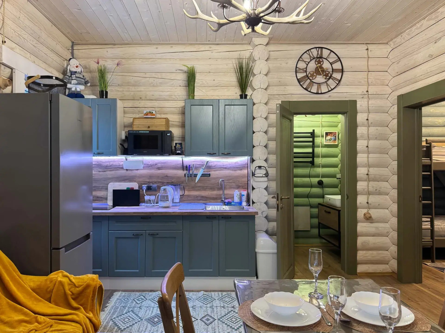 Частный дом У друзей сруб