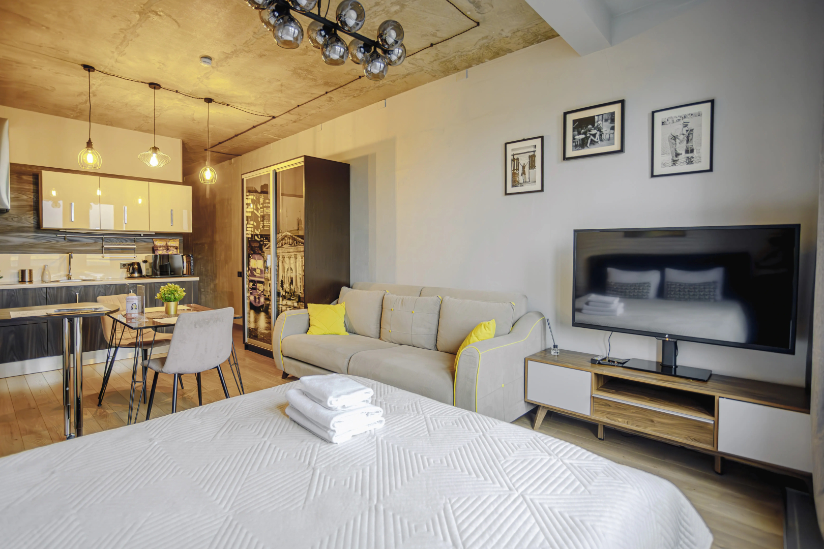 Апартаменты Lalapart London Loft просторная студия 38м в ЖК Савеловский Сити