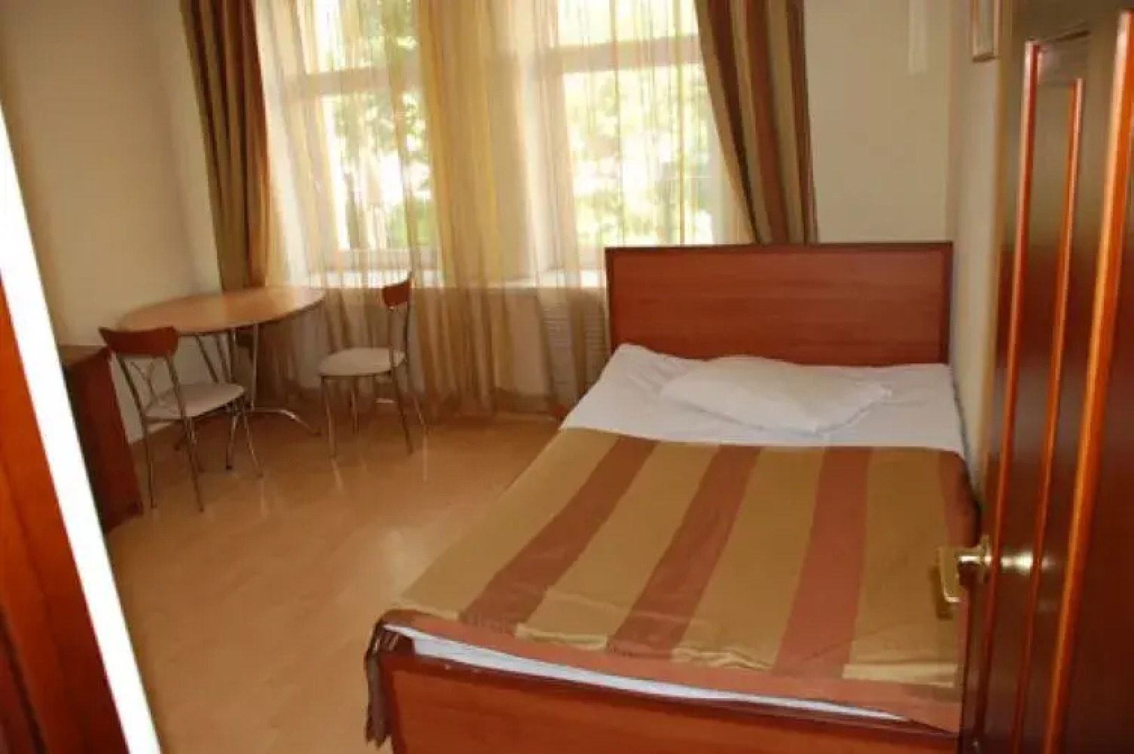 Отель Лотос