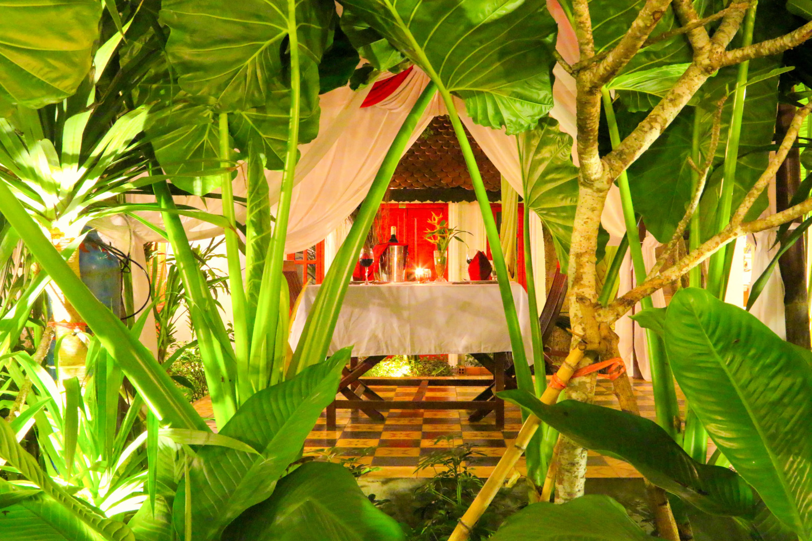 Отель Golden Banana Residence