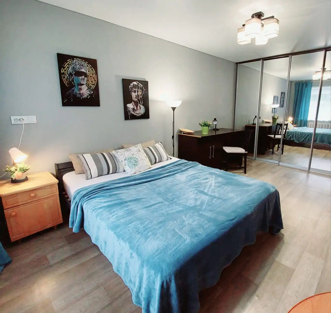 Квартира Дом у Озера в Парке Якутова