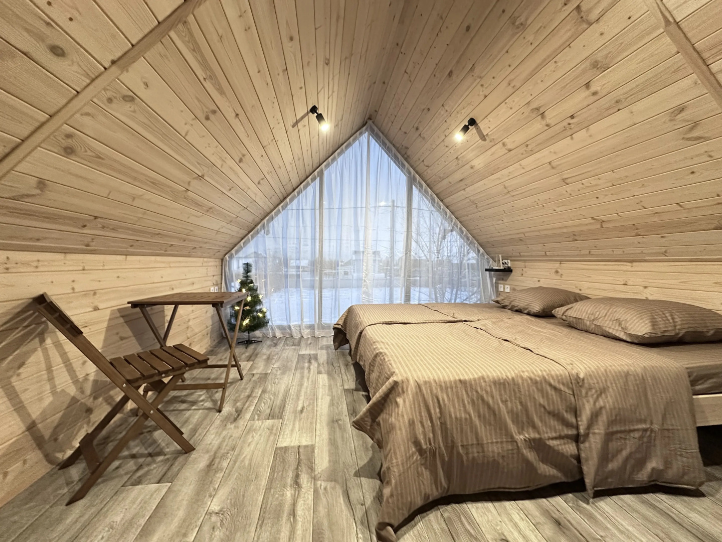 Частный дом на 10-я линии, 6