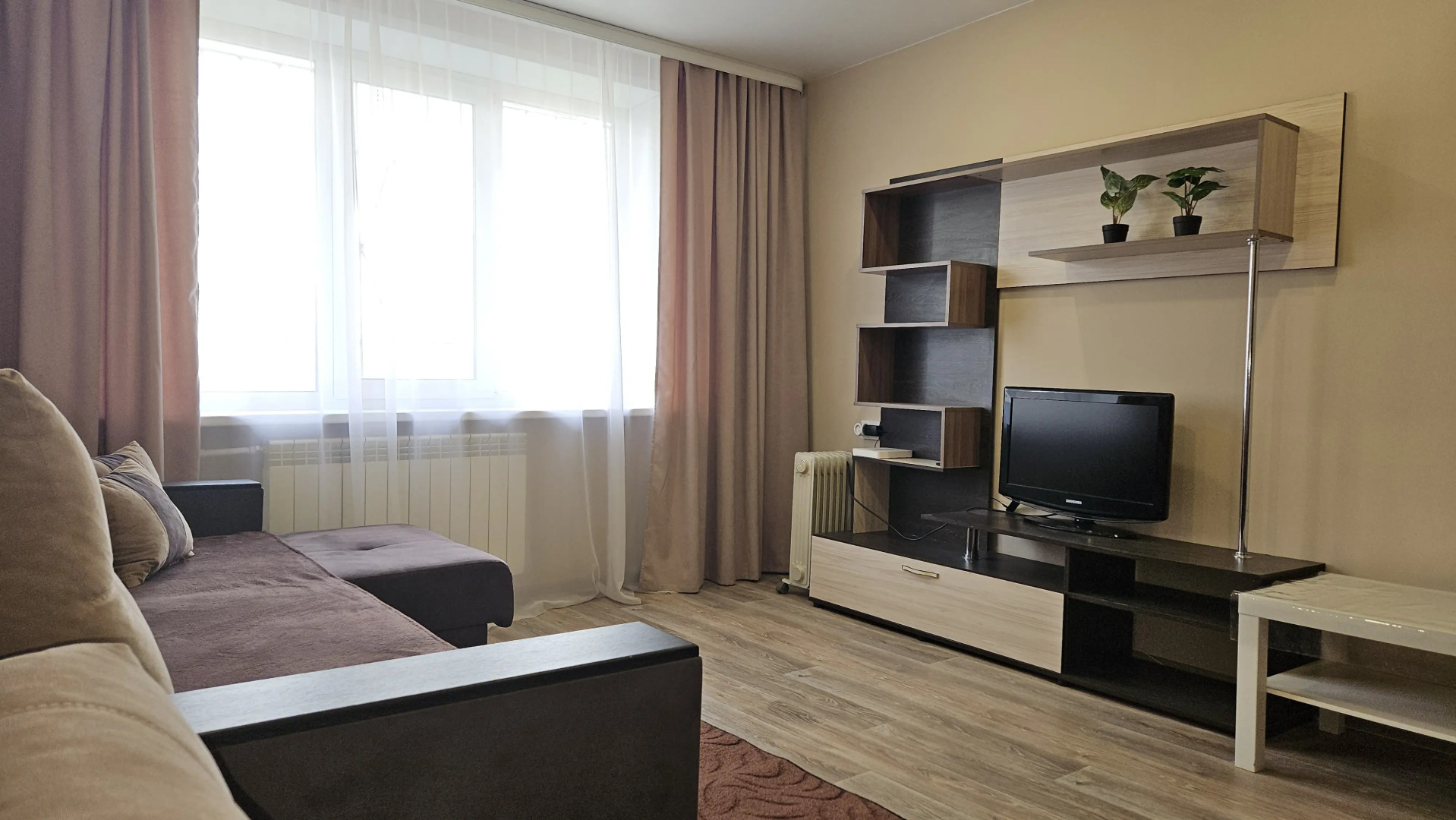 Квартира Просторная двухкомнатная