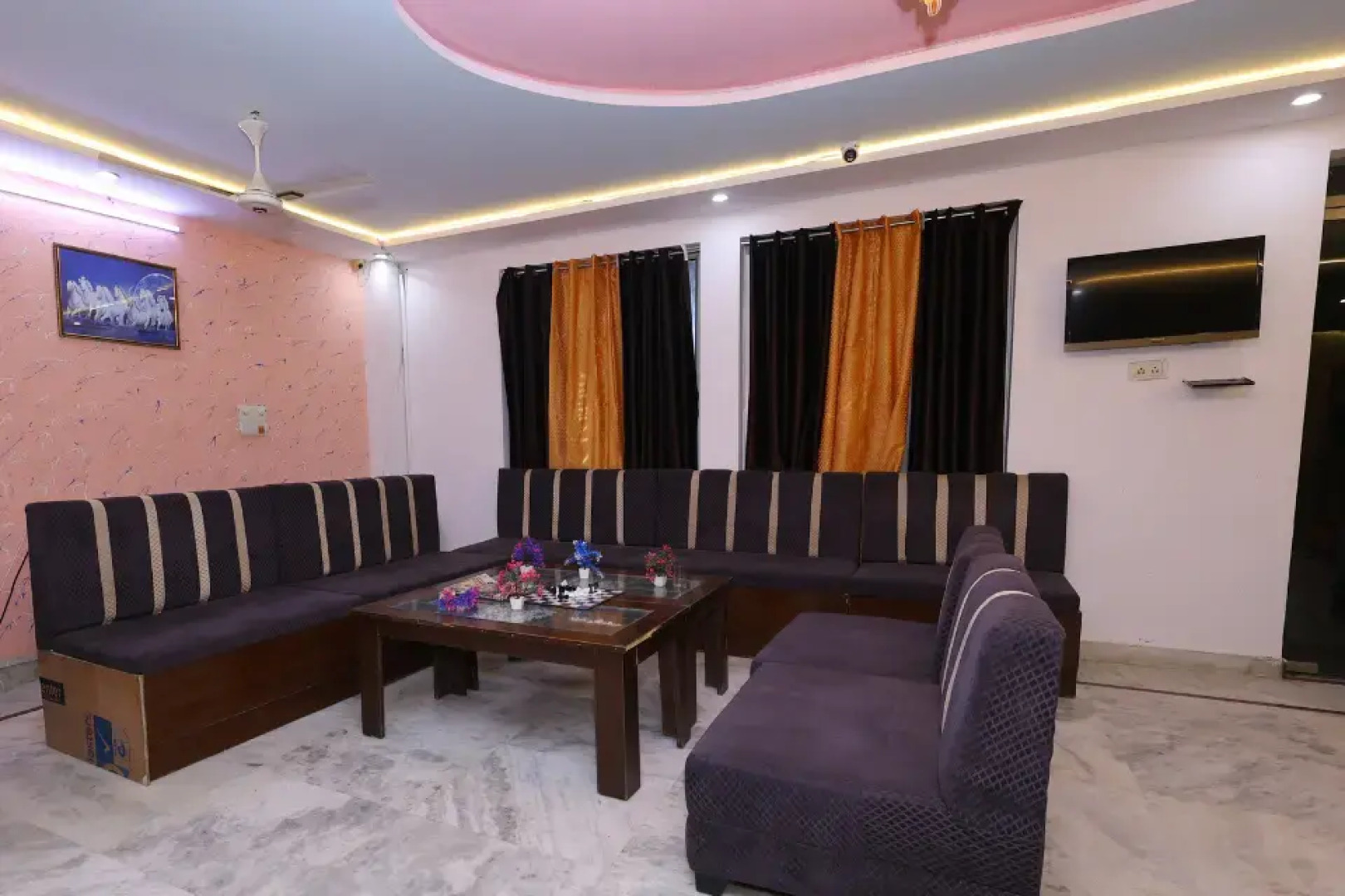 Отель NoVo Agra