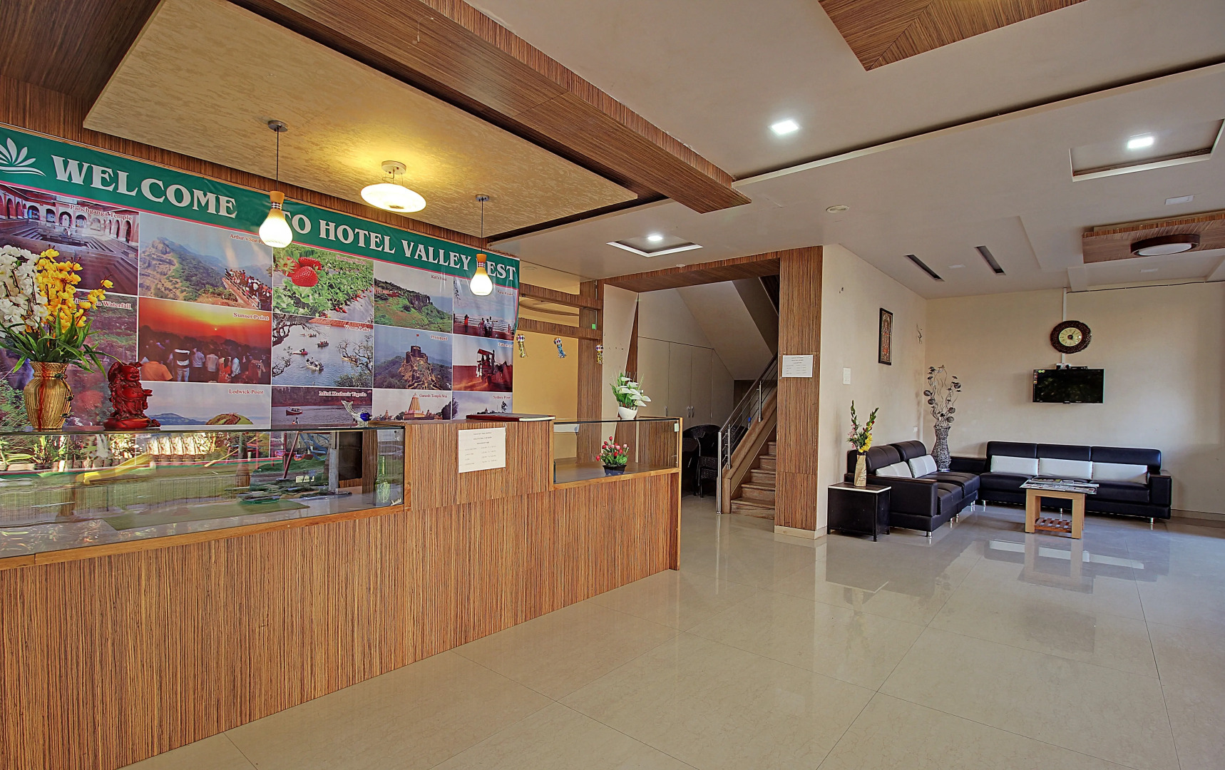 Отель Valley Nest