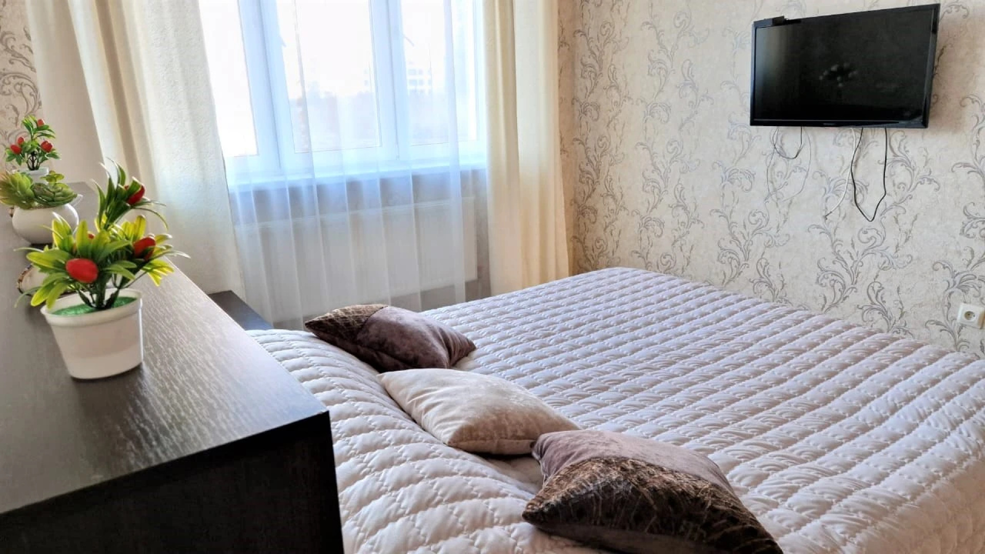 Квартира Краснозвездная 33