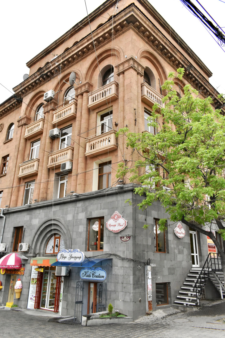 Квартира Metro apartments