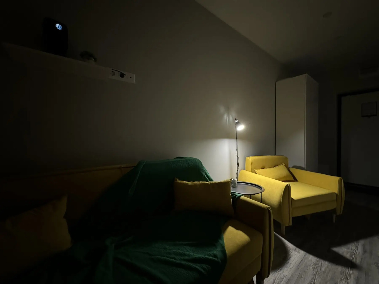 Апартаменты для Двоих с Кинопроектором