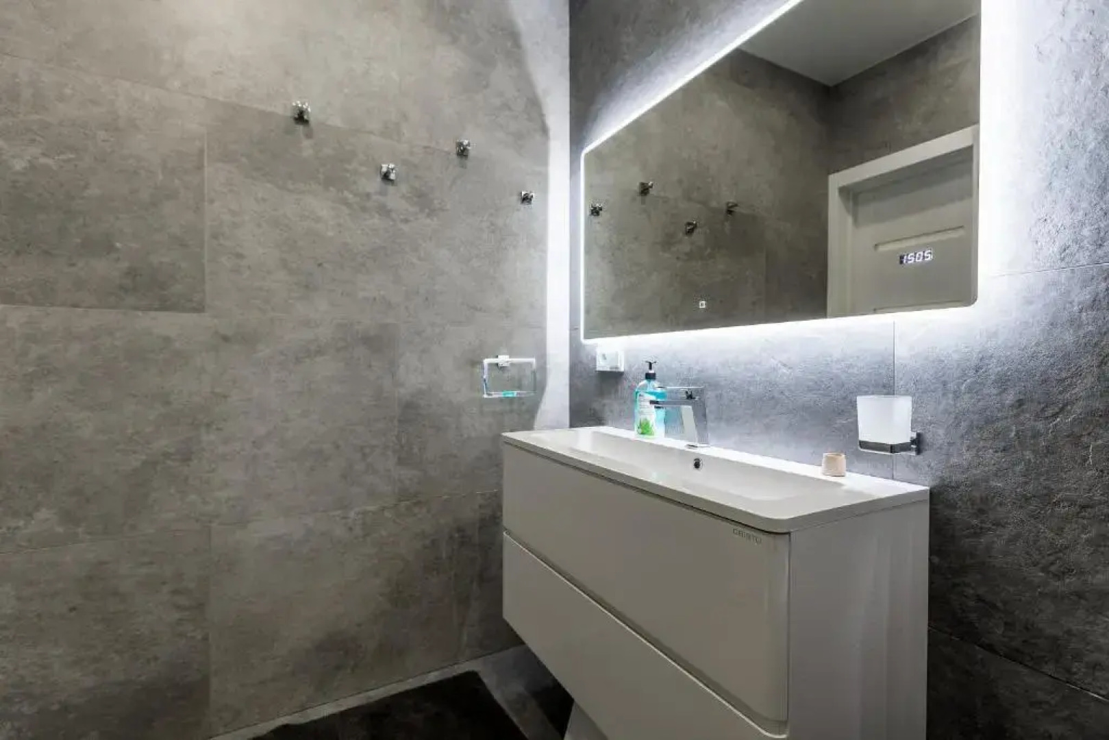 Апартаменты Двухкомнатные Центр, площадь Победы, Театральная 15, Колибри#15