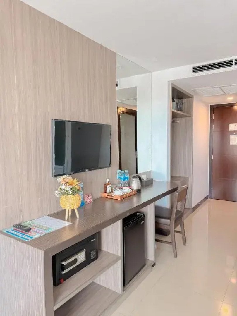 Отель Vareena Palace Hotel