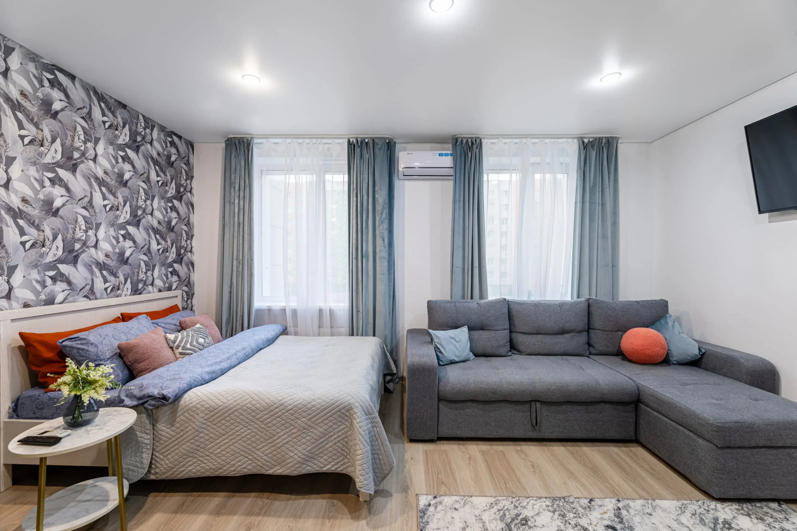 Апартаменты TatAparts уютная студия Брауни