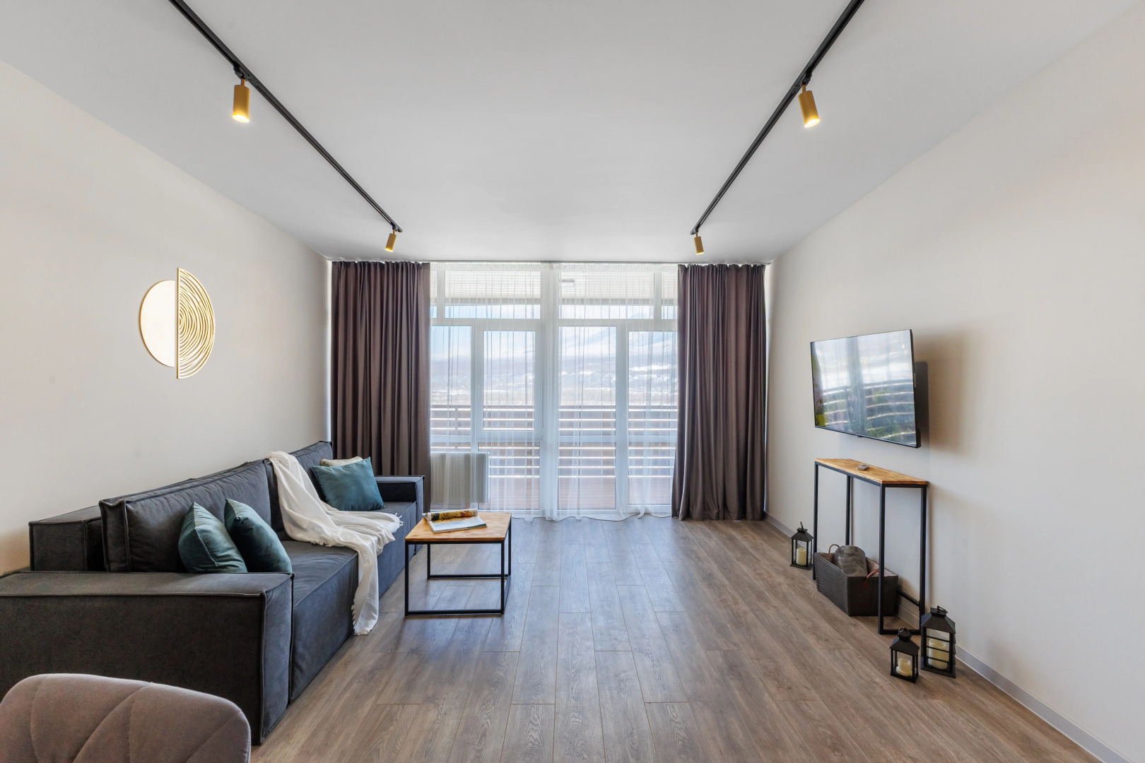 Частный Дом Aura на Интернациональной 106