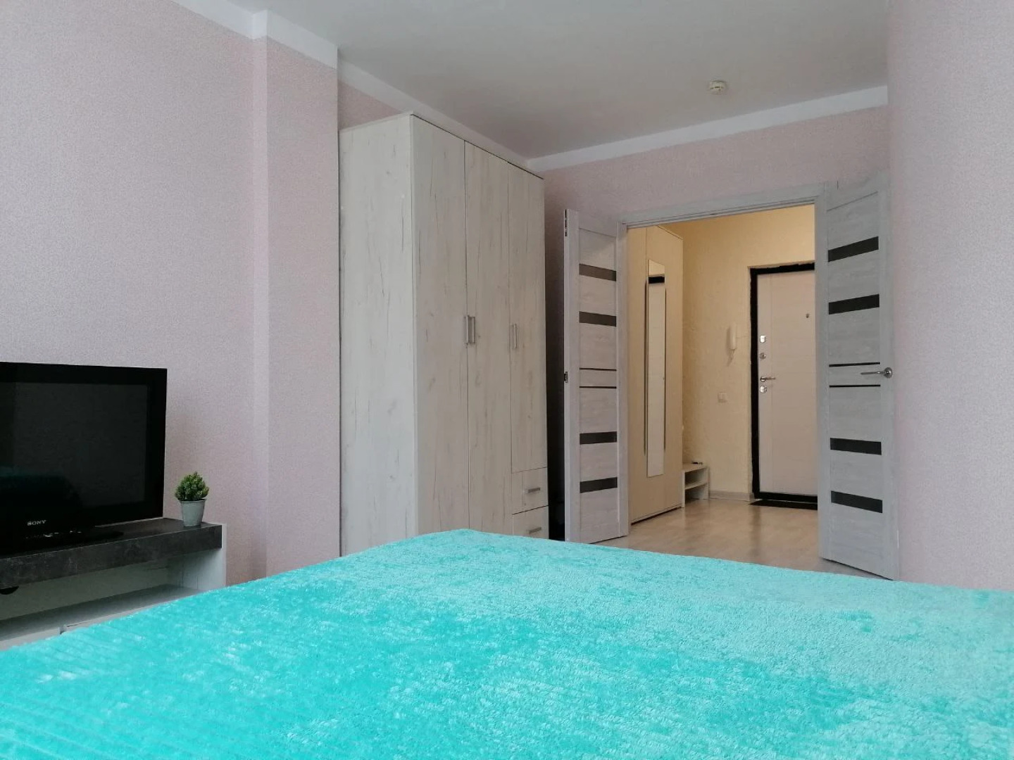 Квартира комфорт-класса возле ТРЦ Планета