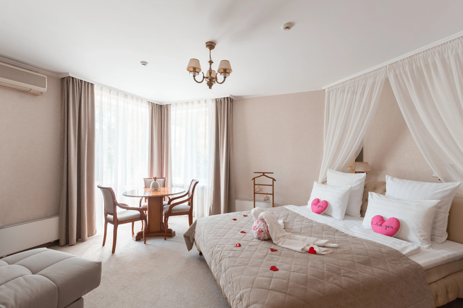 Гостиница Октябрьская