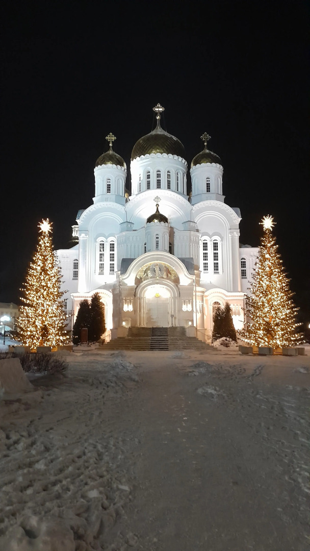 Частный дом стильный рядом с источником