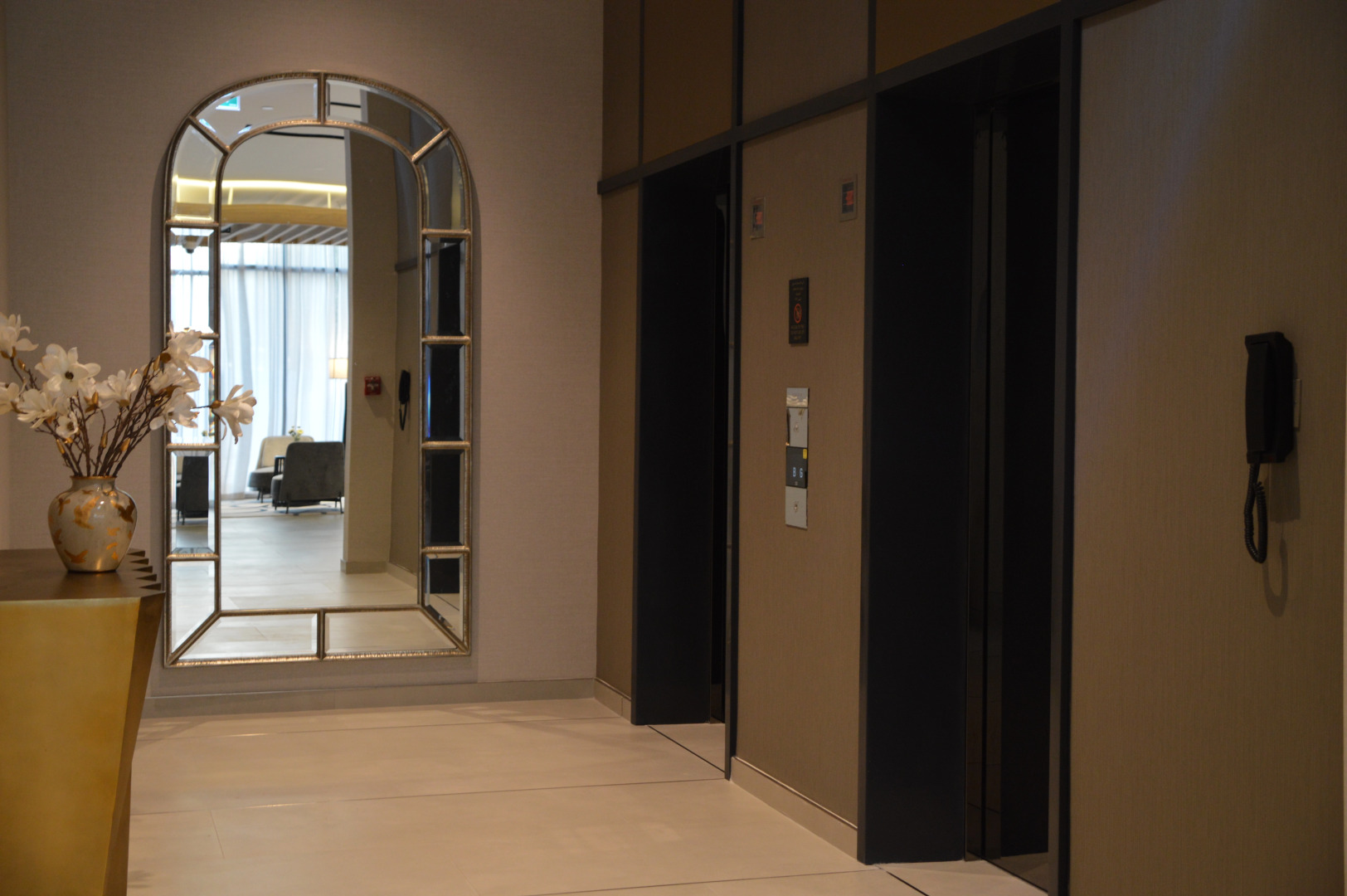 Отель Beach Walk