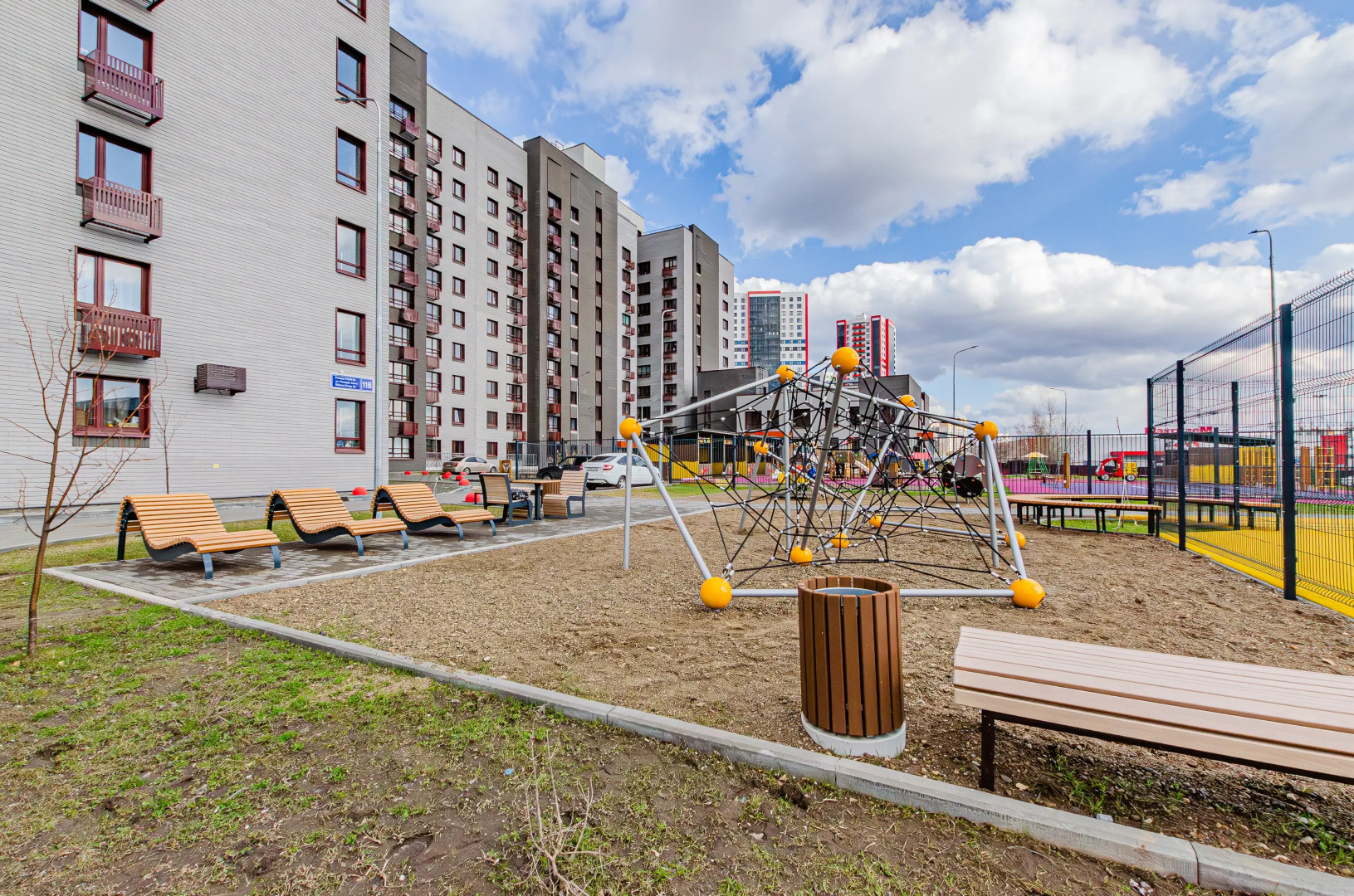 Апартаменты Горки-2 рядом с метро ТЦ и парком