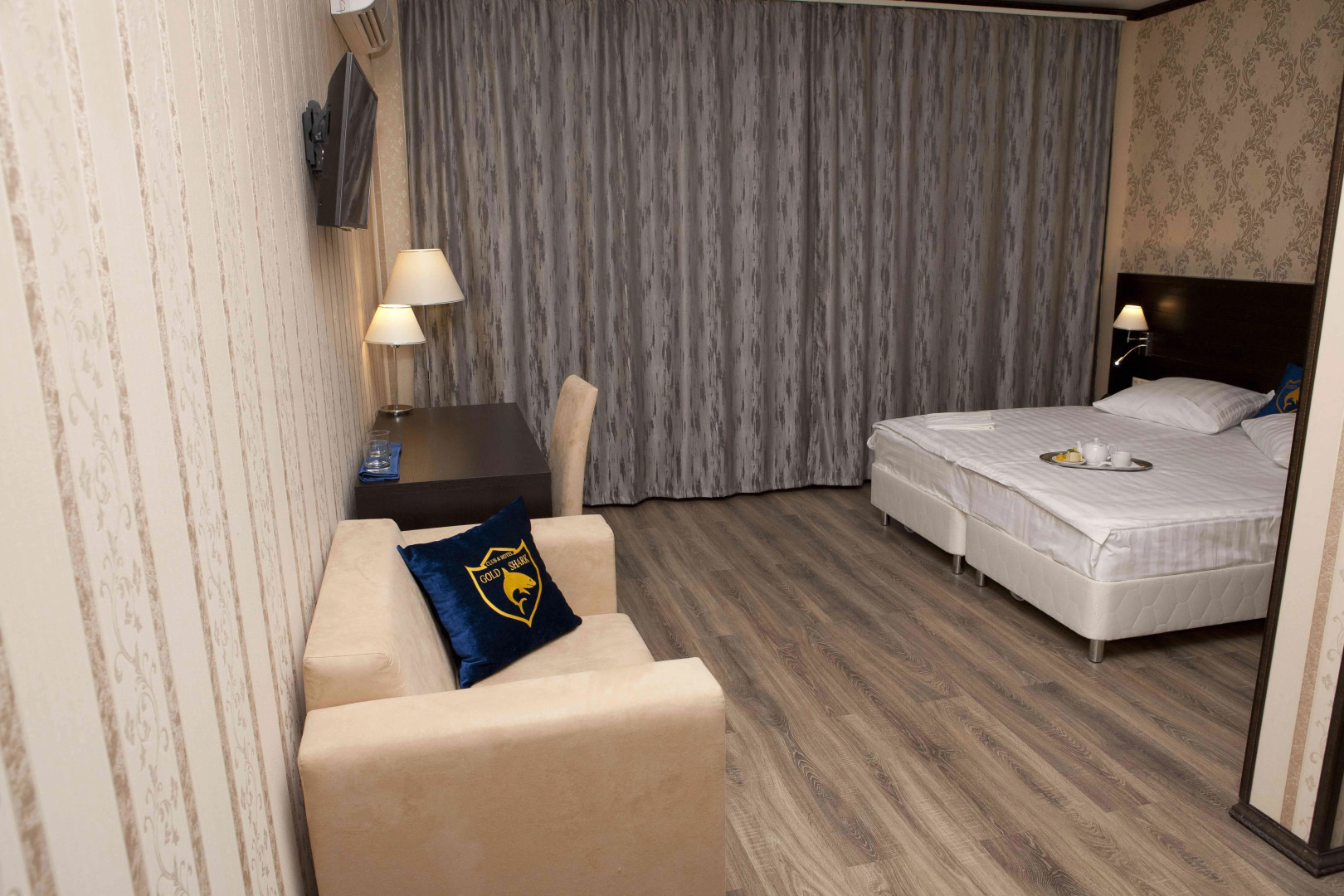 Отель Gold Shark