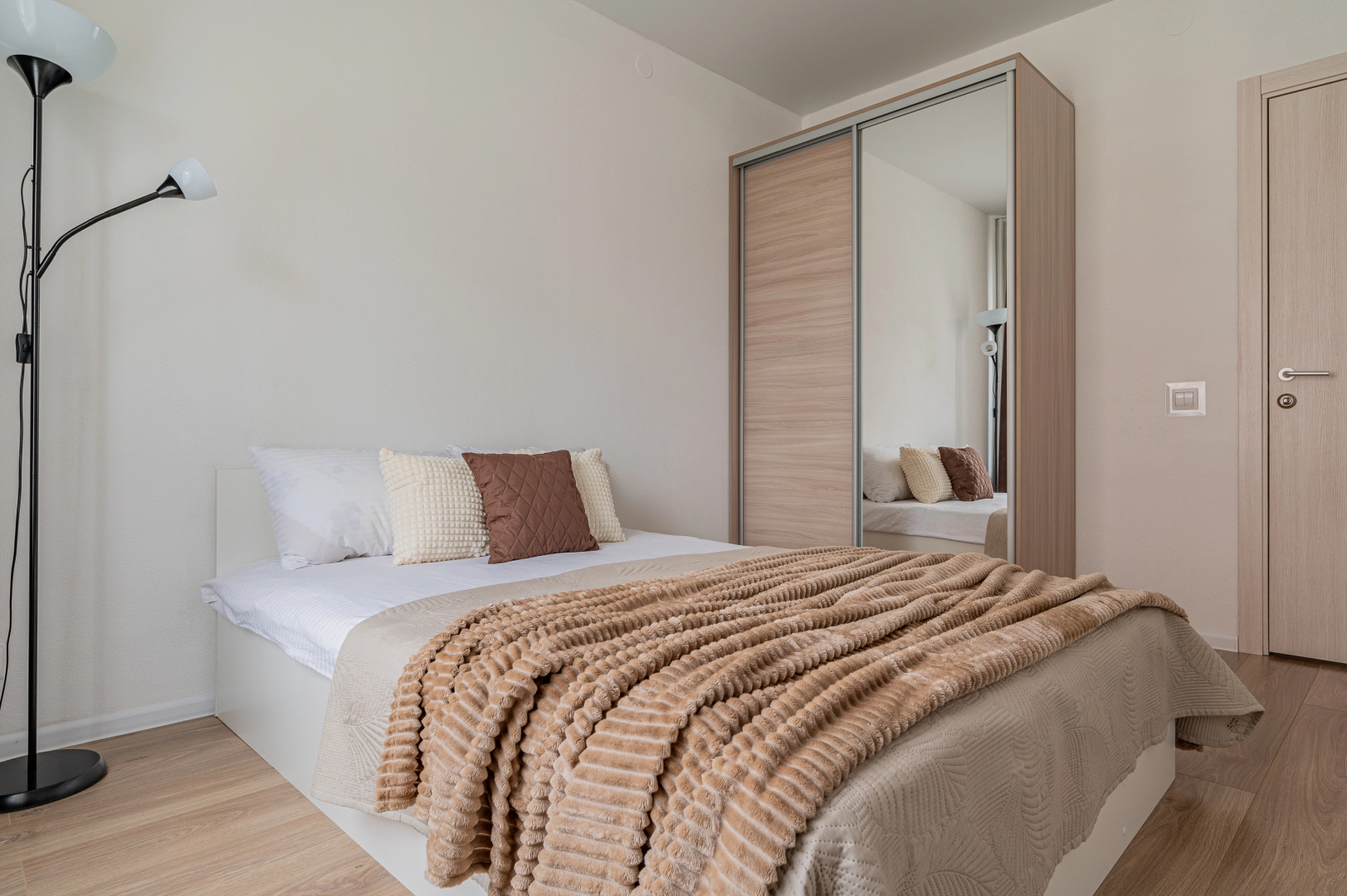 Апартаменты 36 на проспекте Космонавтов 11В