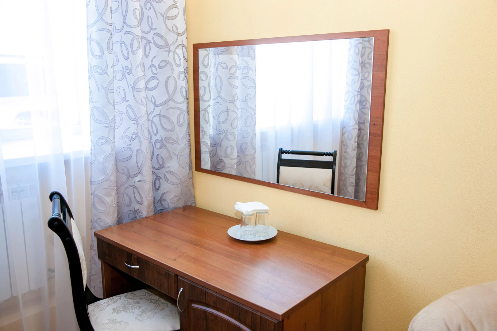 Отель Корона