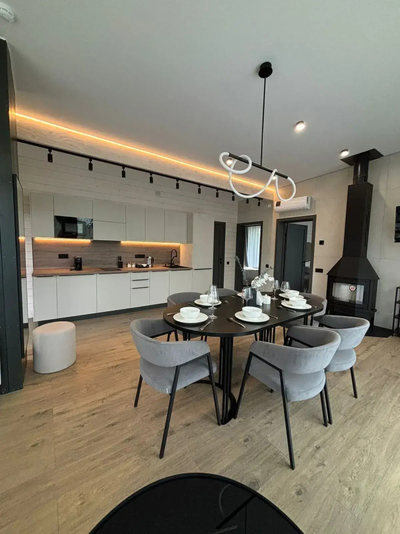 Частный дом Большой у реки с камином и сауной