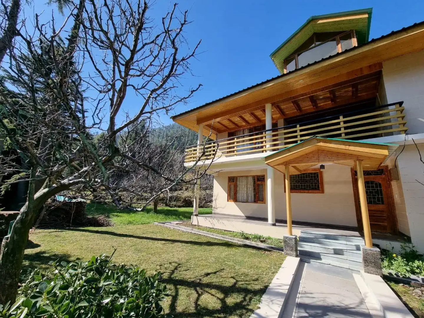 Отель Snow Peak Homes Manali