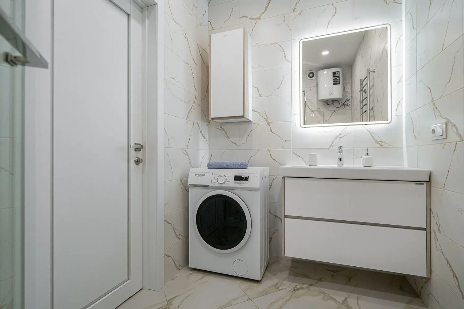 Двухкомнатные Апартаменты Ladgorna на Макаёнка 12к