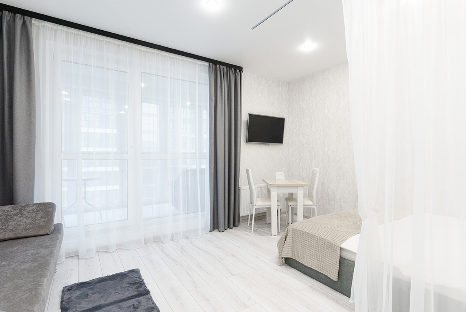 Апартаменты с Видом на Город в Районе Минск Мир