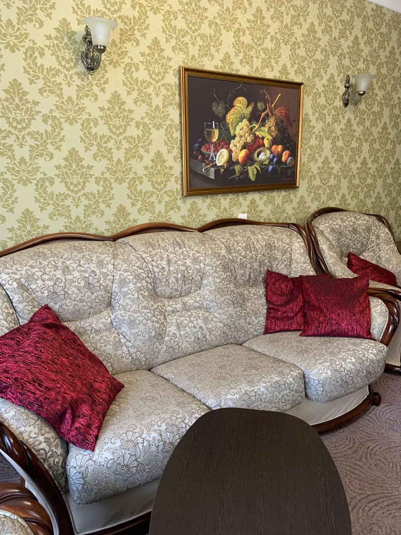 Отель Корона