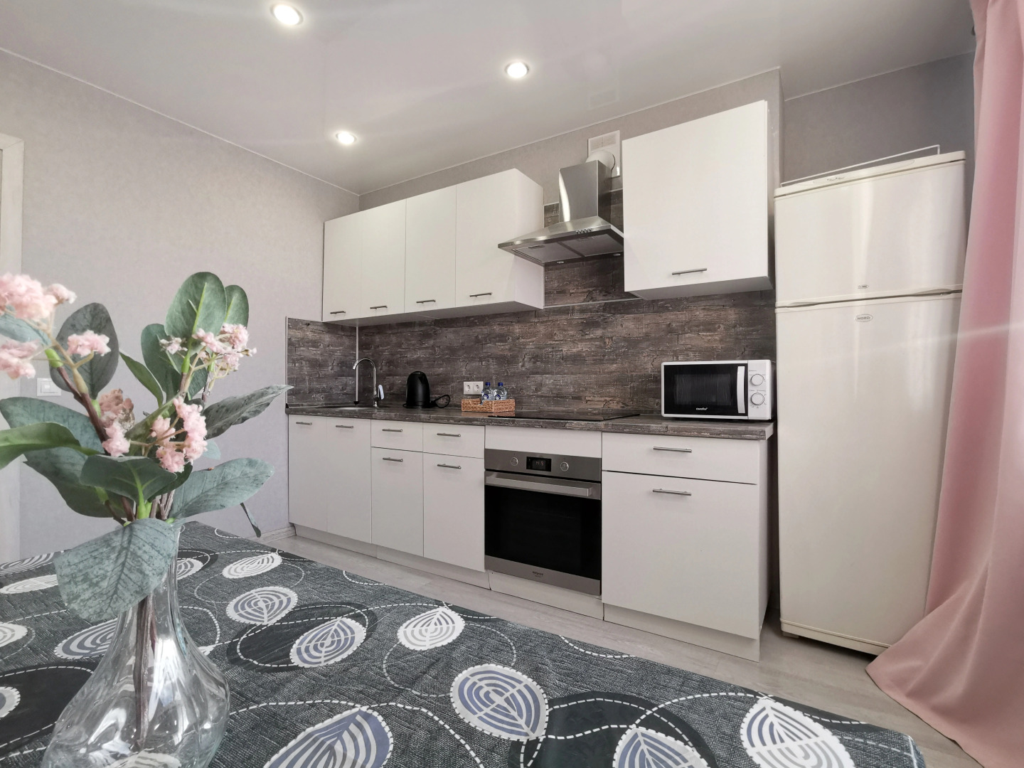 Апартаменты на Дыбенко 27А