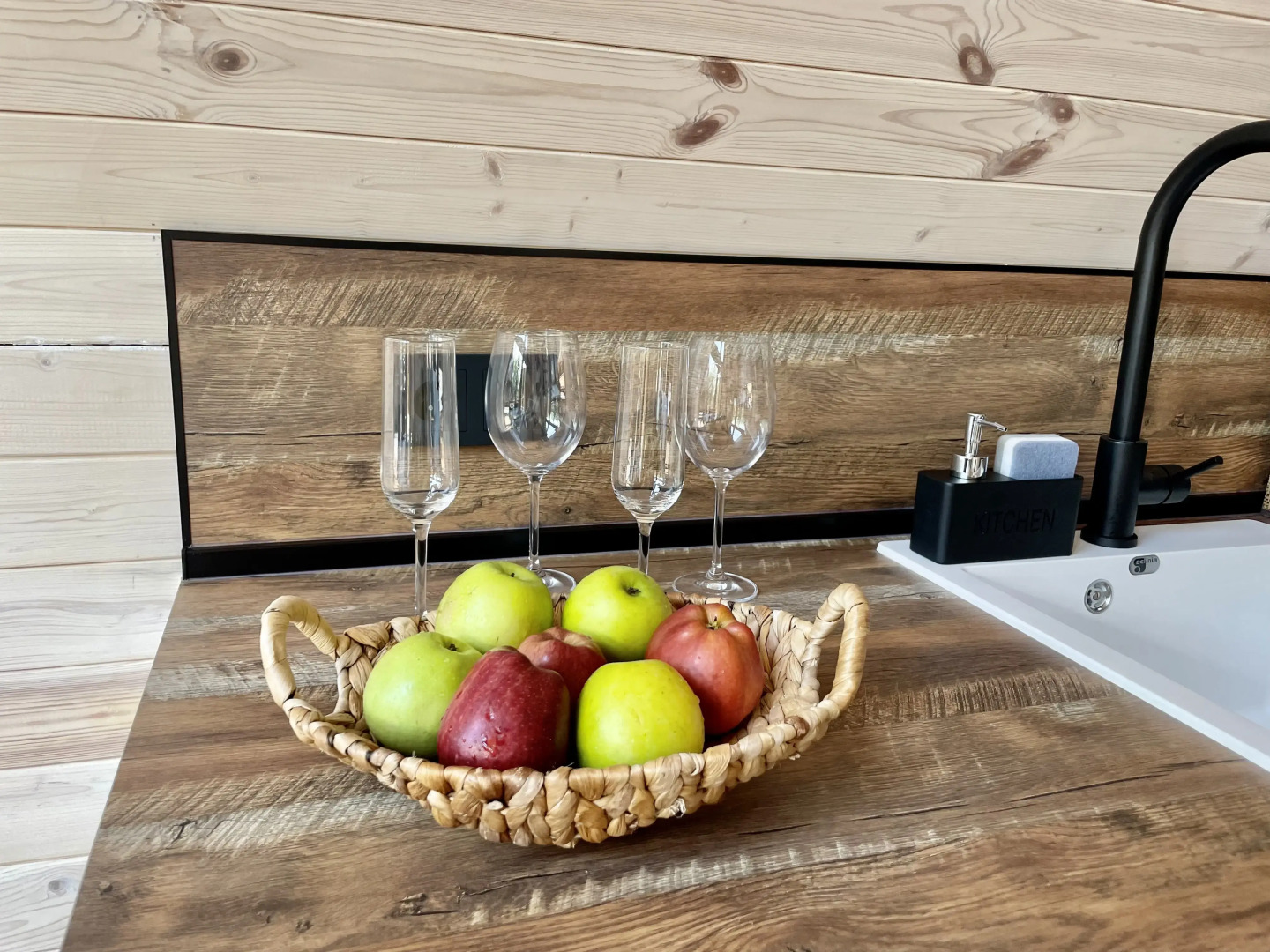 Глэмпинг Лео Ленд