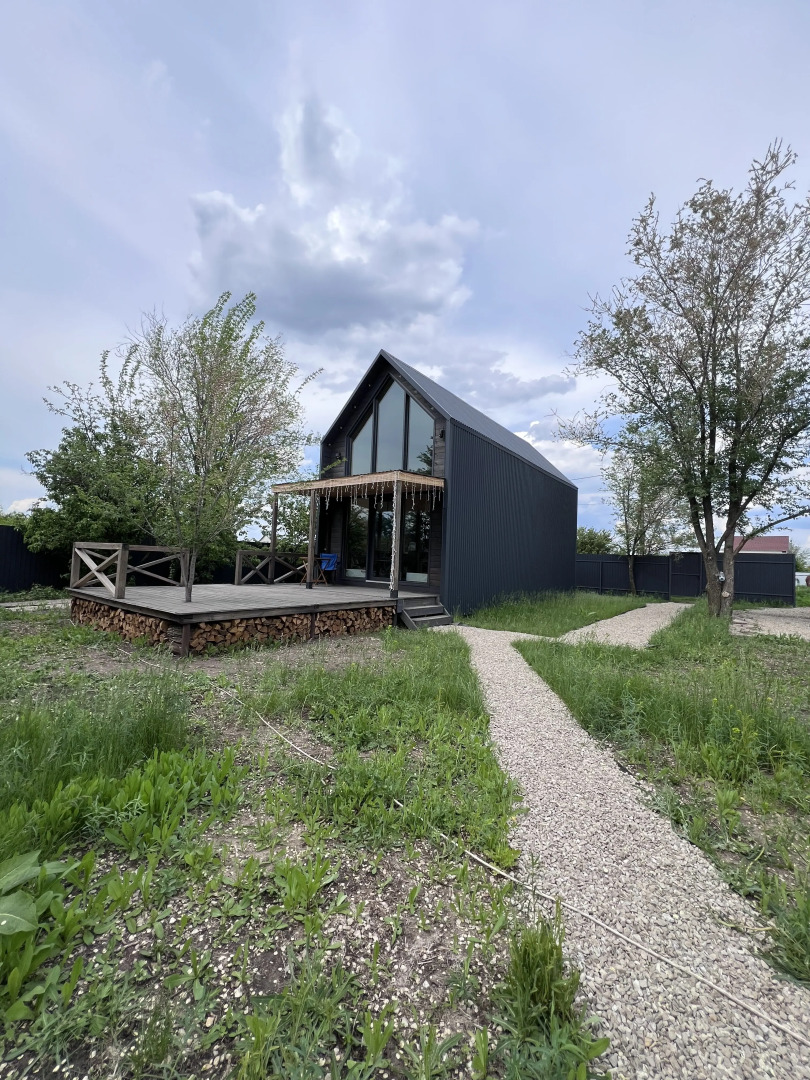 Частный дом на 10-я линии, 6