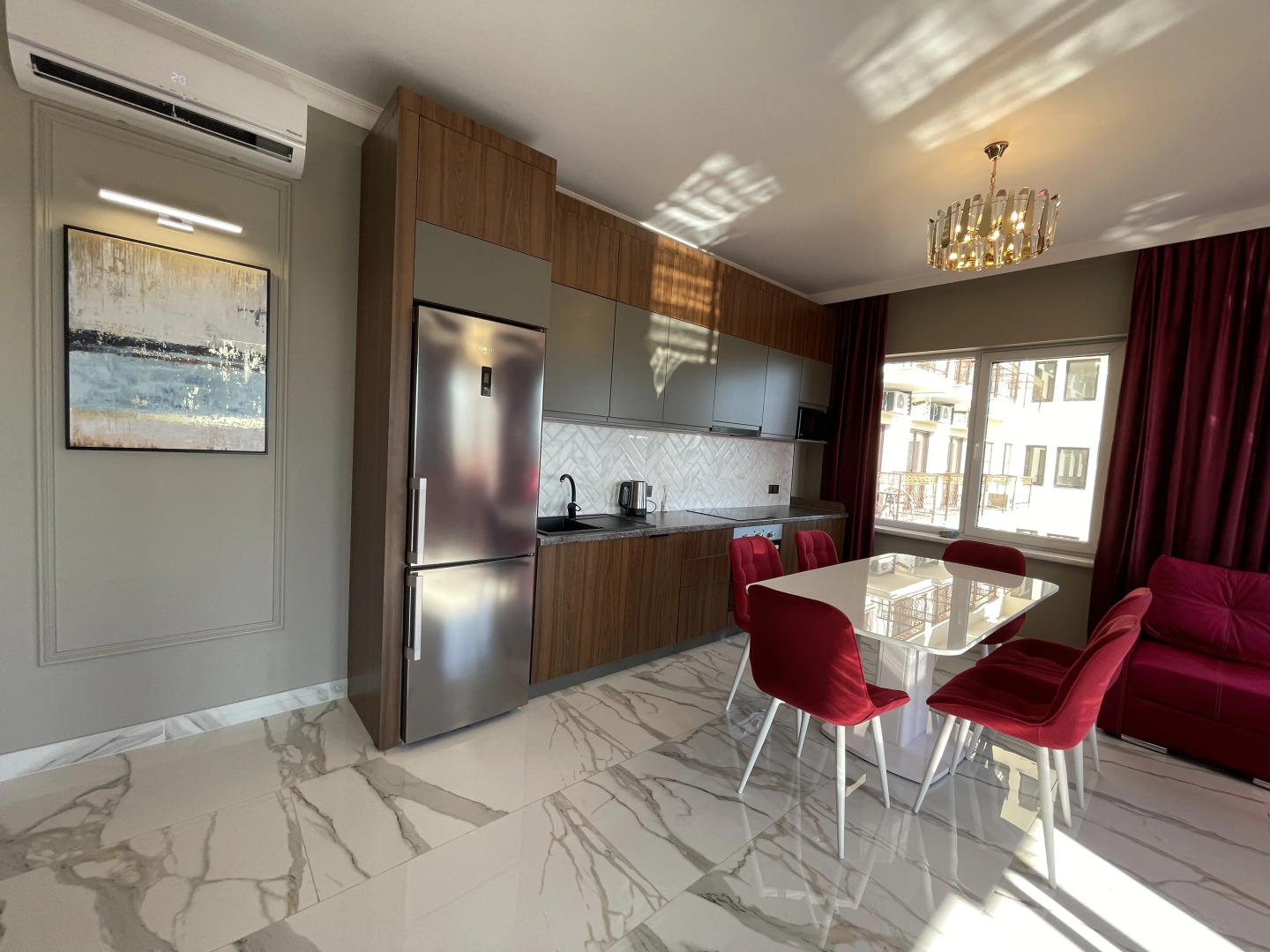 Апартаменты 3-комн. ЖК Корона Дизайнерский ремонт