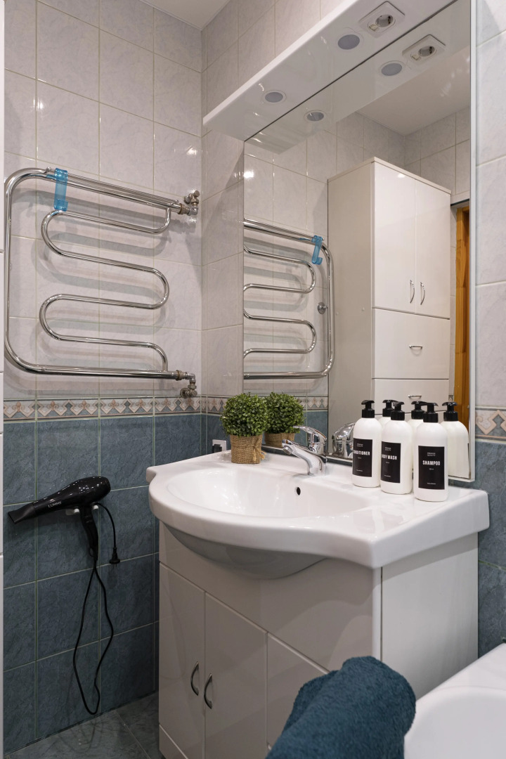 Квартира Двухкомнатная вид на Ботанический сад на 2 этаже