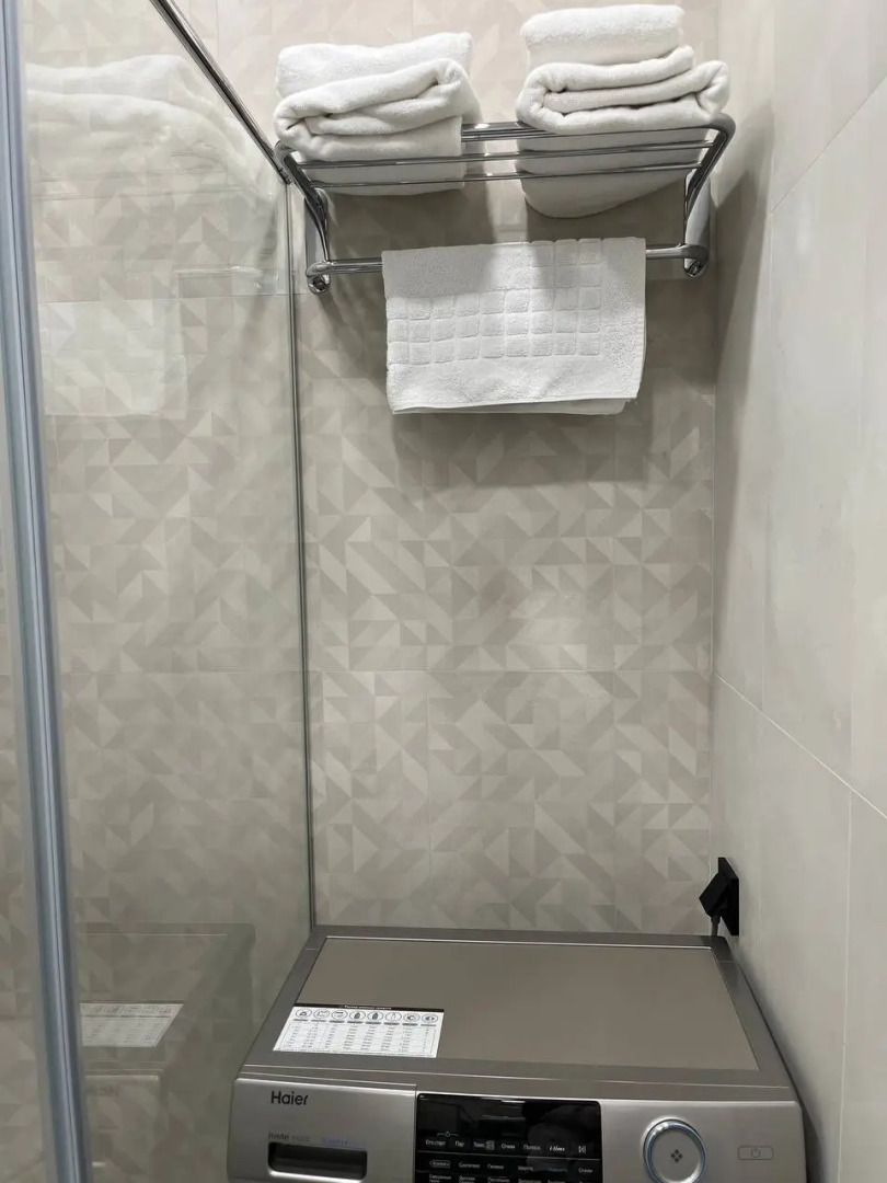 Апартаменты 1-к. квартира 42 м² 2/10 эт.