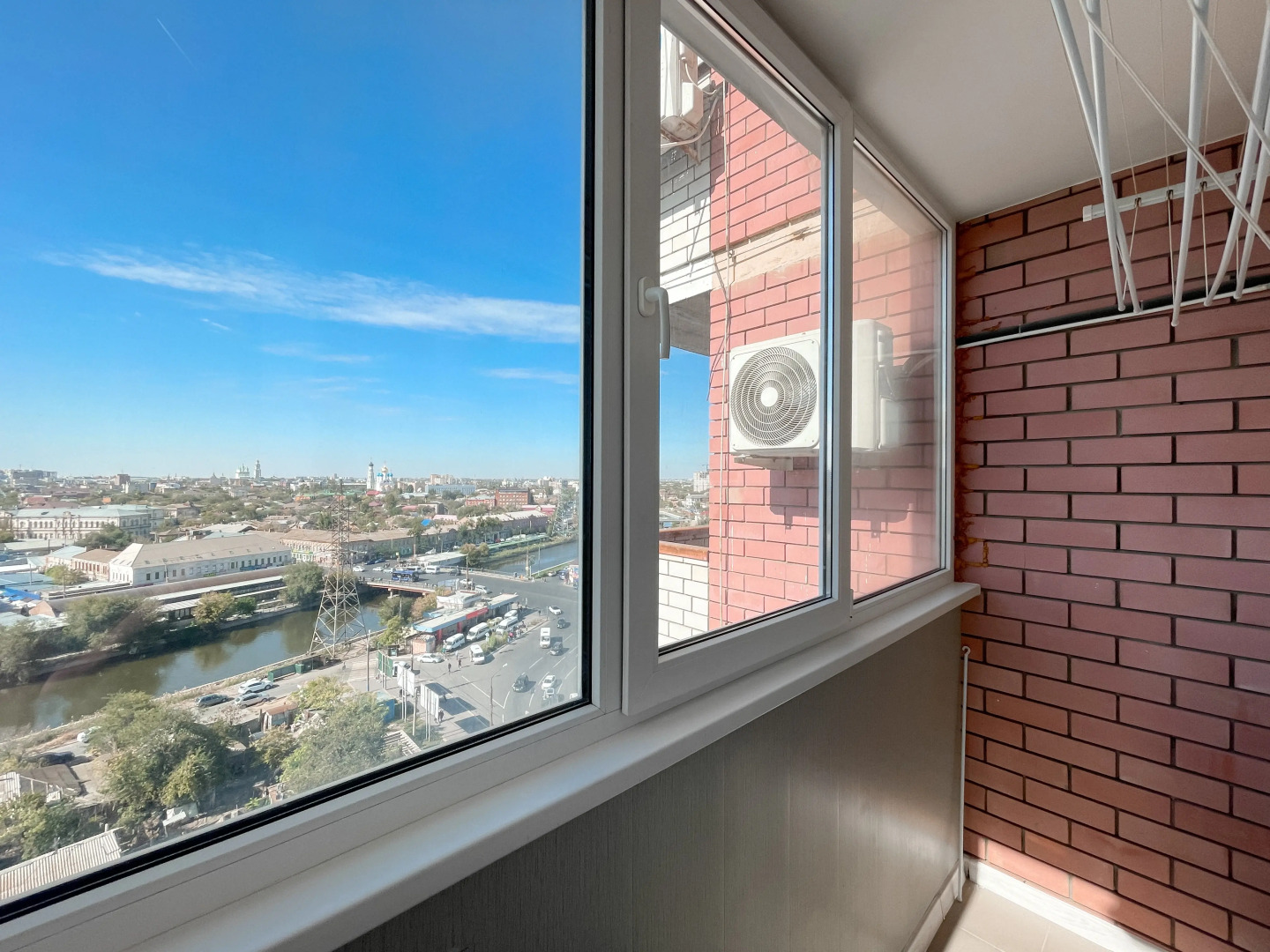 Квартира Green FOX с шикарным видом на реку Кутум