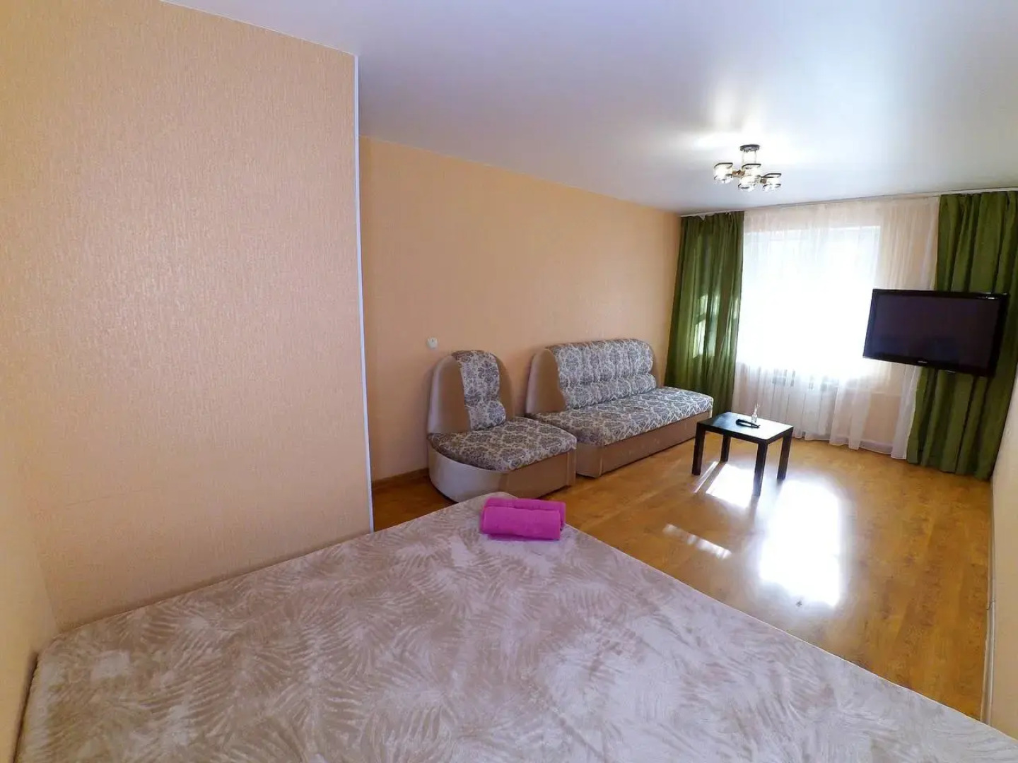 Квартира у озера