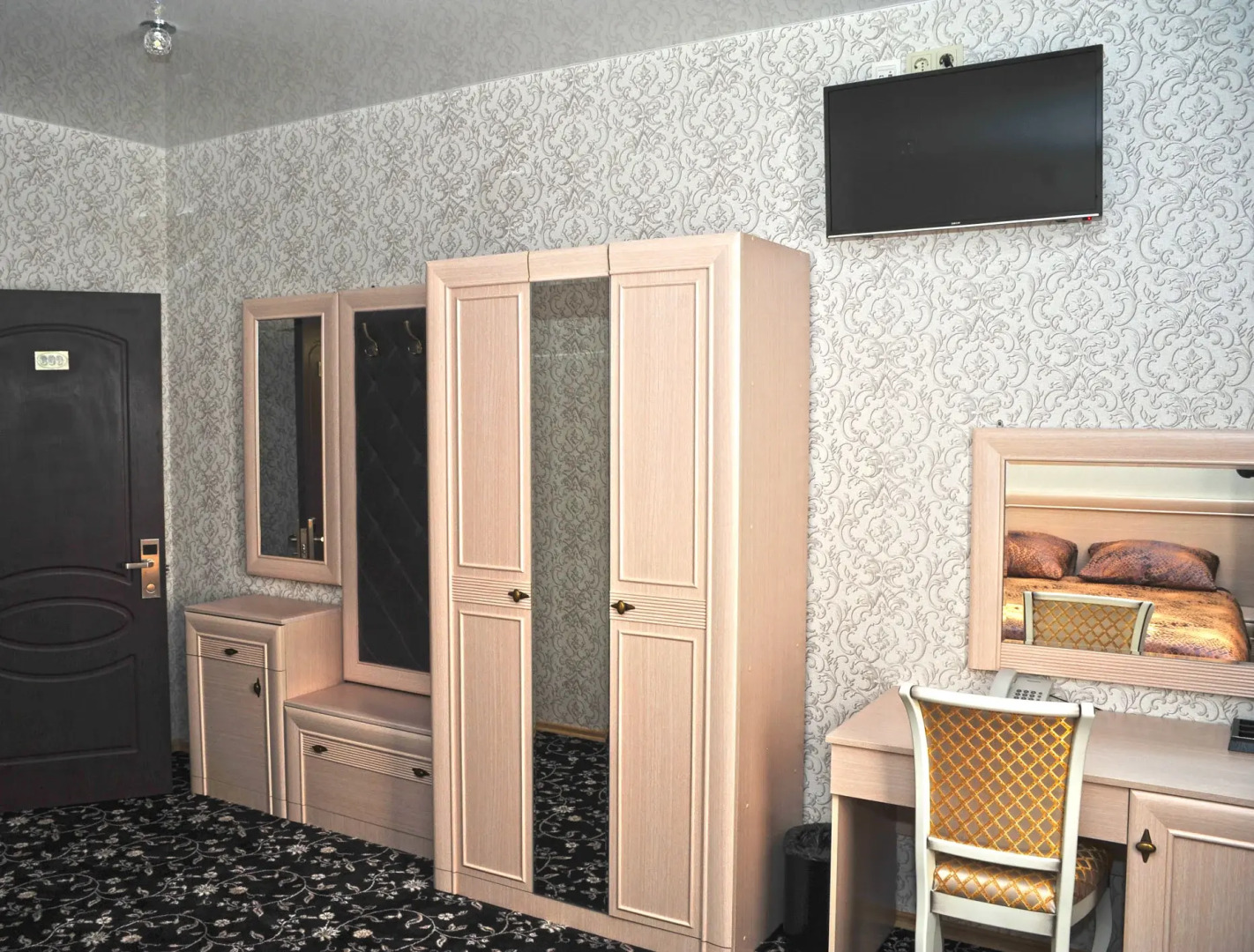 Отель Континент