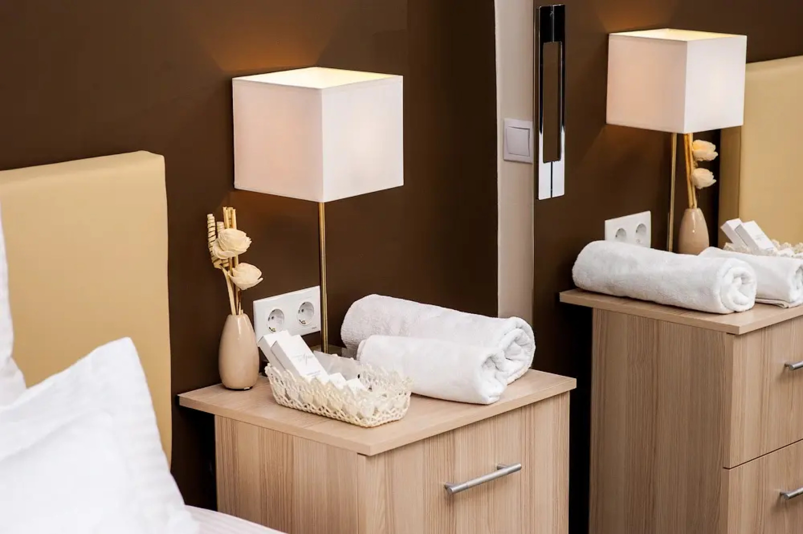 Апартаменты Тихая студия 36кв.м,рядом станция подземного трамвая и большой ТЦ