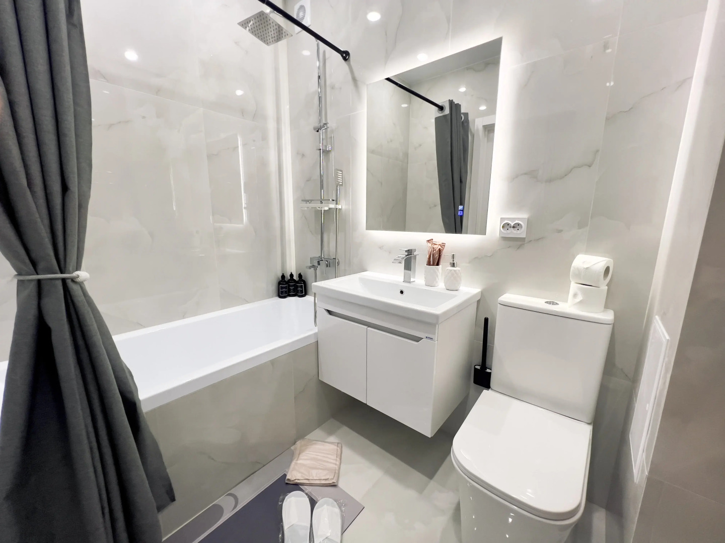 Апартаменты ВыДома в Самом Центре Тюмени!