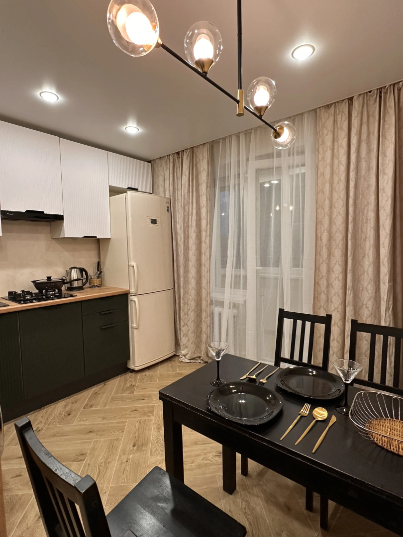 Апартаменты Большие Апартаменты с 3 спальнями на пр Ленина