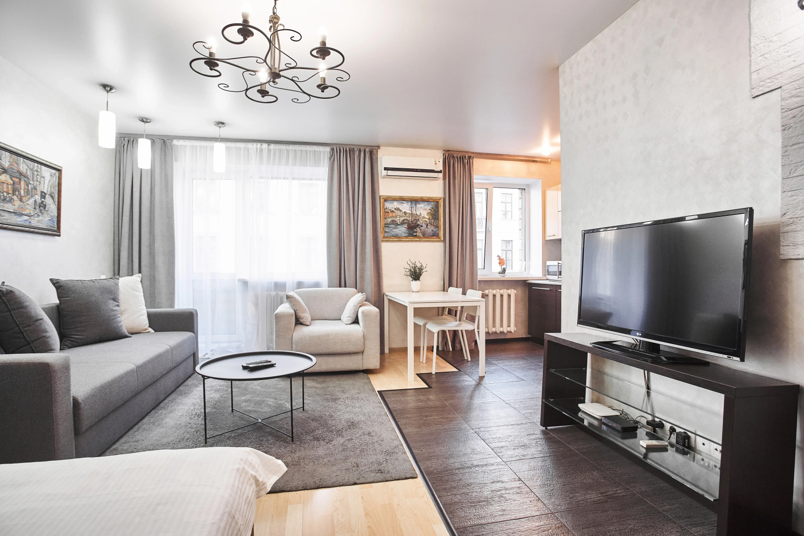 Апартаменты Minsklux Городской Вал 9