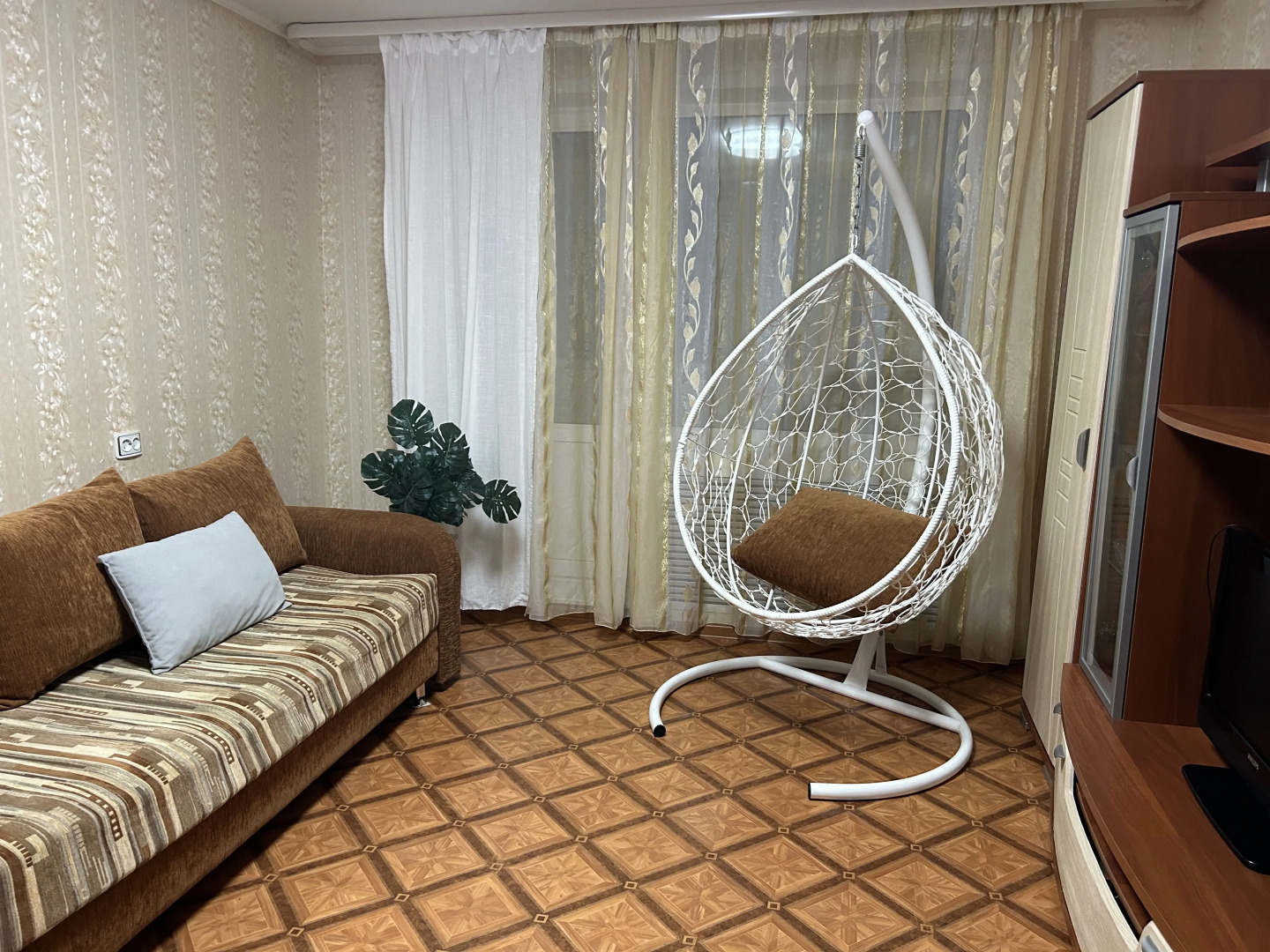 Квартира Теплая с креслом-коконом