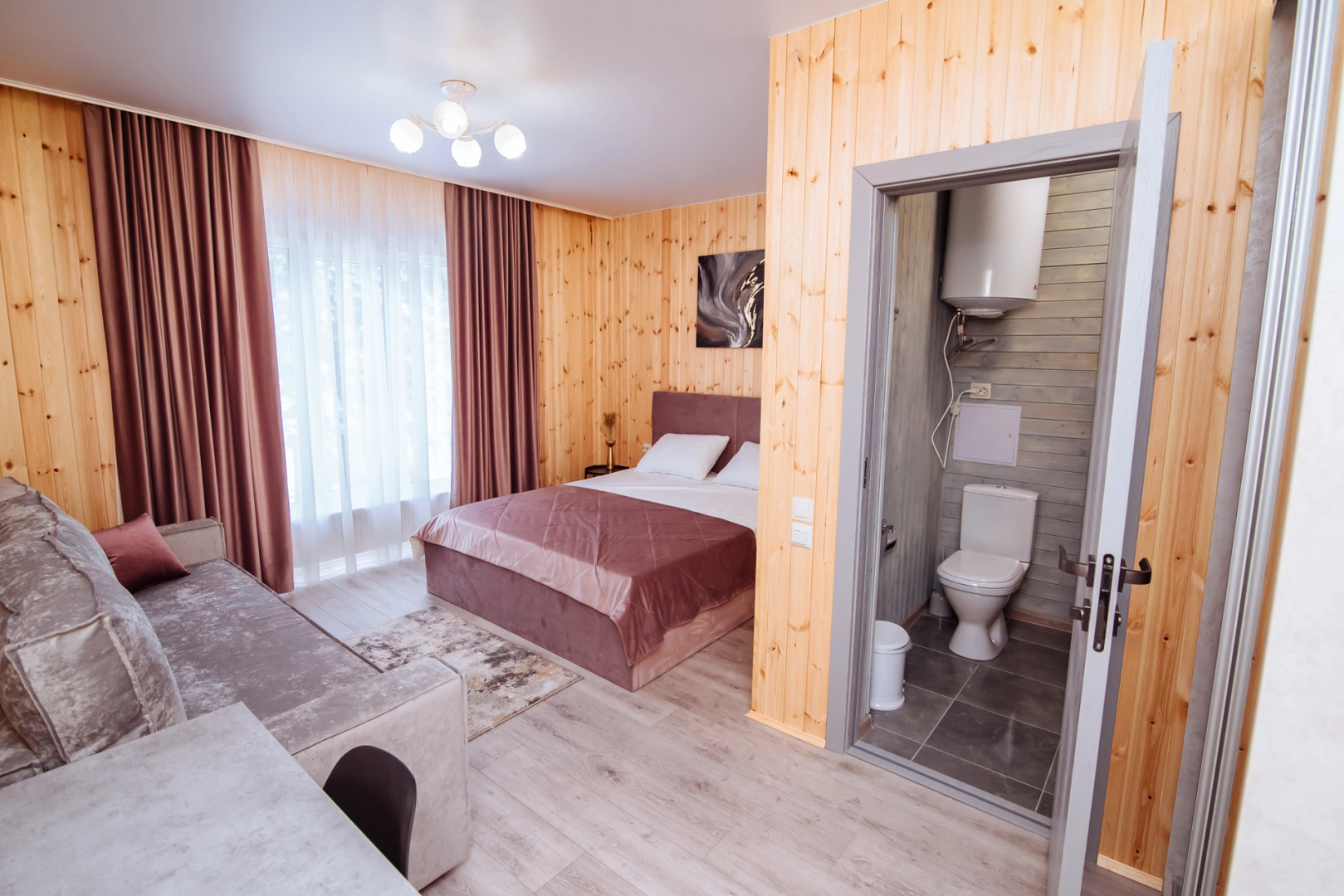 База Отдыха Hotel Brusnika