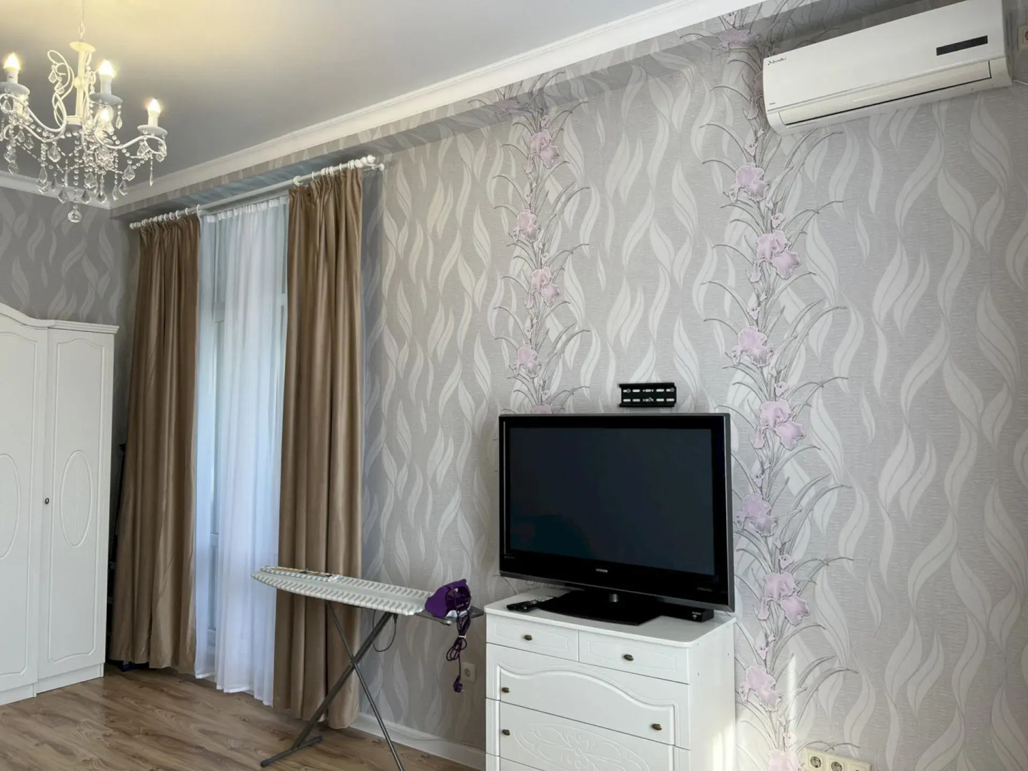 Апартаменты 332 Двухкомнатные Крымская 21