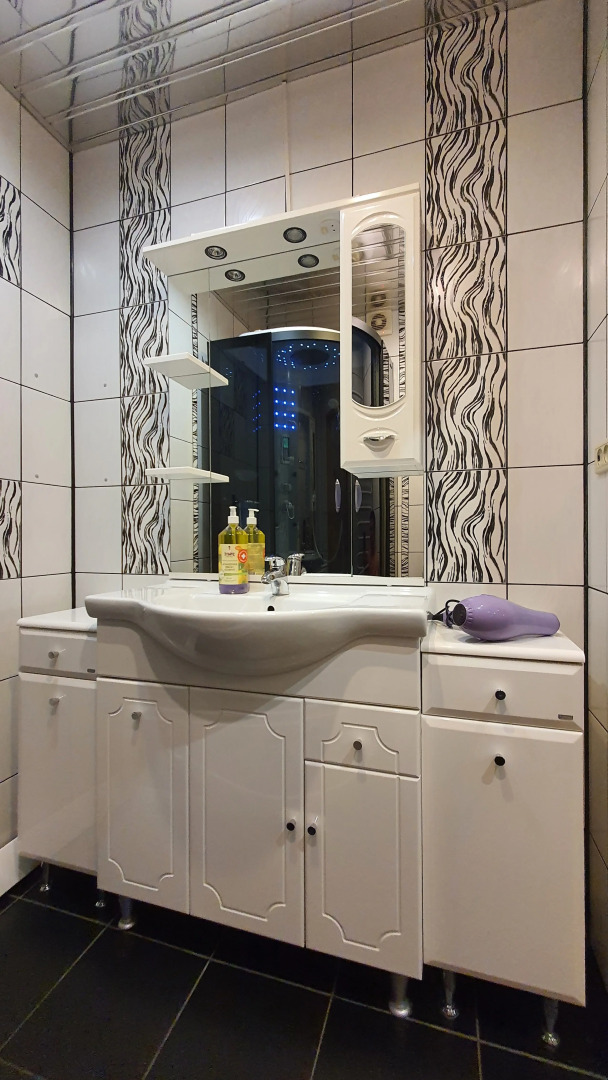 Апартаменты на Челюскинцев 7