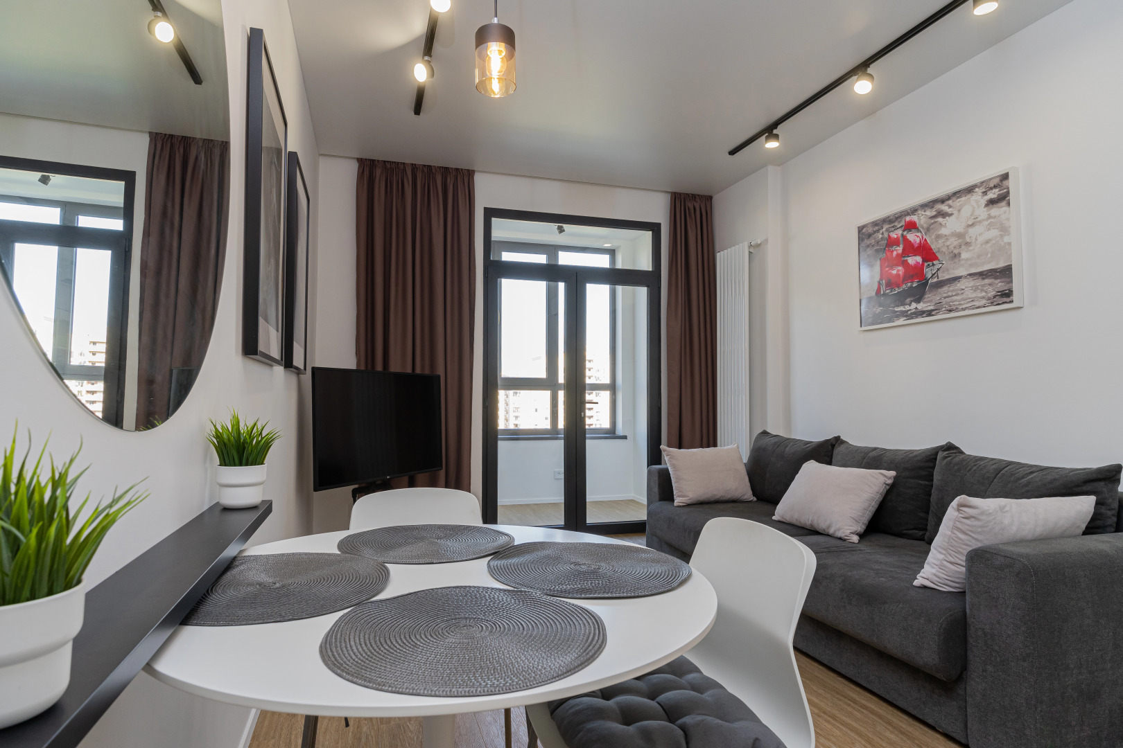 Квартира ЛЮКС Посуточно в ЖК Жигулина Роща