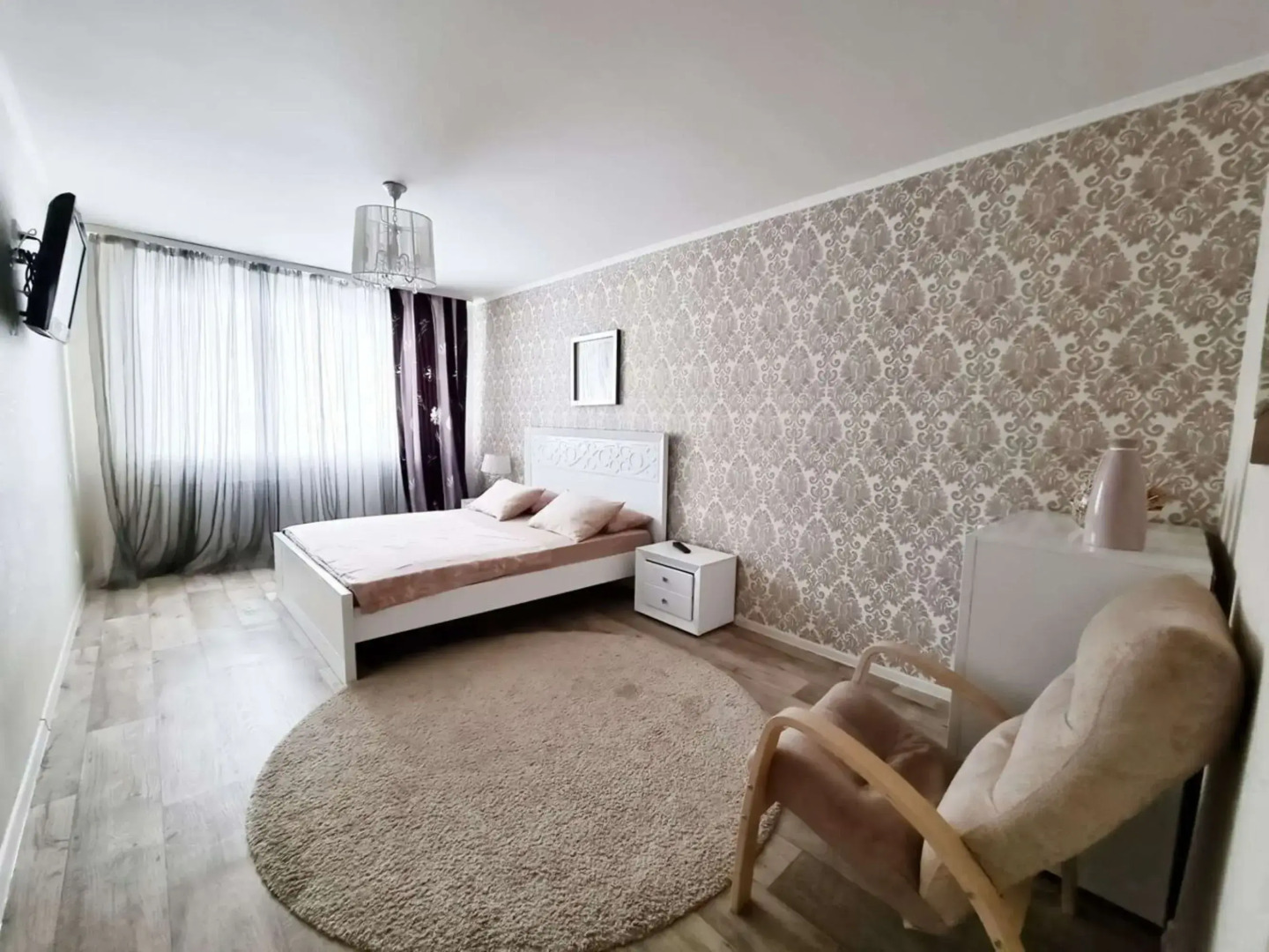 Апартаменты на улице Тихоокеанской 26